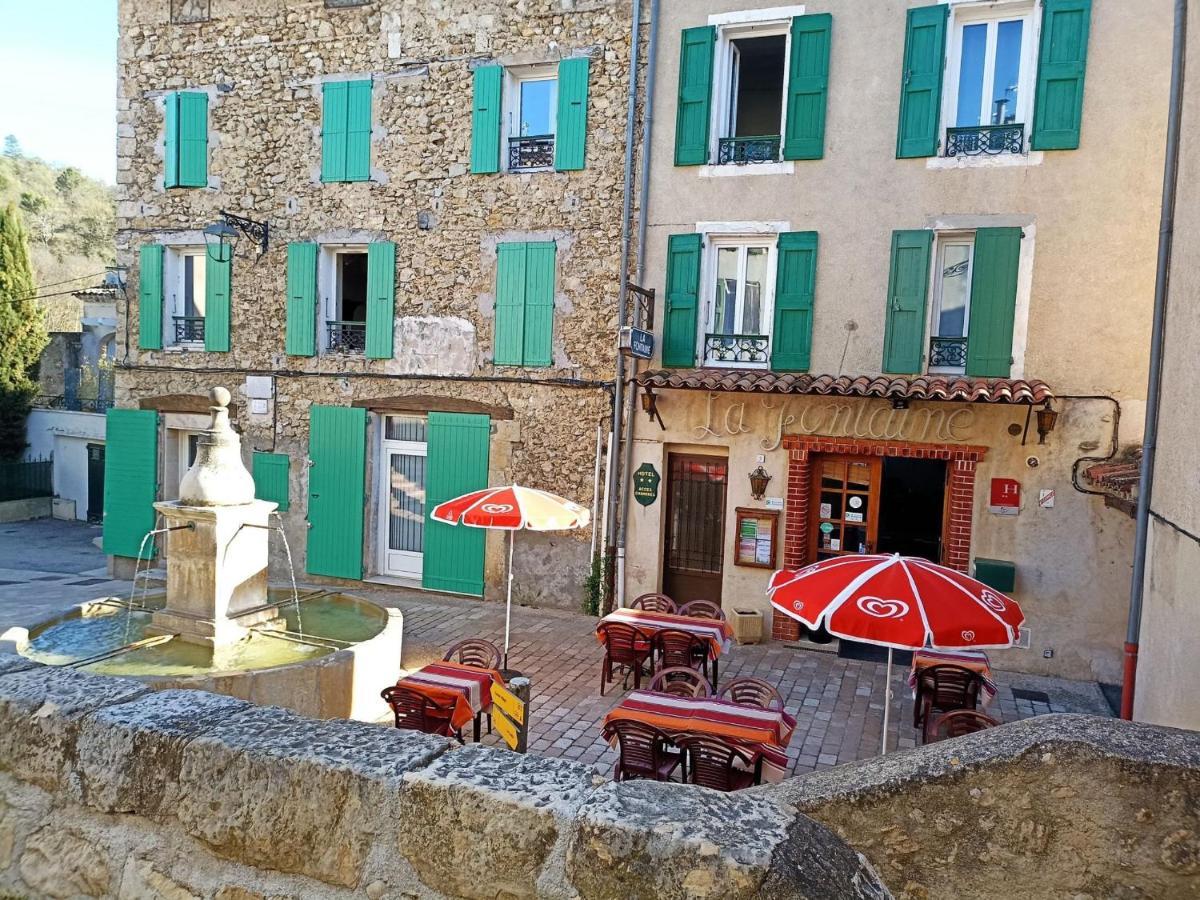 Hotel La Fontaine Saint-Martin-de-Bromes Exterior photo